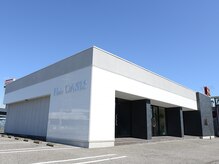 ヘアーオアシス 太田店(Hair OASIS)の雰囲気（スタイリッシュな外観◎広々駐車場も完備）