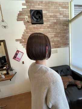 エムドットヘアーサロン(M. hair salon) ワンレンボブ