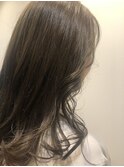 柔らかオリーブグレージュ