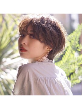 アトリエ フェム(atelier.fem) 柔らかいシルエットのショートパーマスタイル