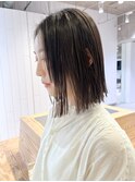 切りっぱなしボブ_チェリーブラウンフェミニンロング_ba404992