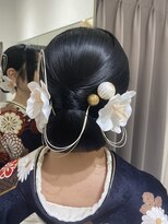 フェリーチェ(Felice)&nbsp;振袖　シニヨン　タイトヘア　卒業はかま