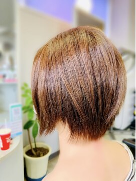 ヘアーフォーカス 丸みショート