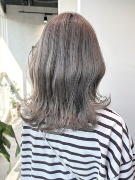 ニモ(NIMO.) グレージュカラー透明感カラーくびれヘア