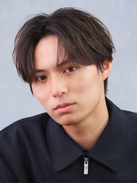 コンフィデンス メンズヘアー(confidence MEN'S HAIR) セクシーコンマセンターパートフェザーショートキン