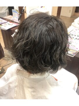 キー(key) アッシュパーマ