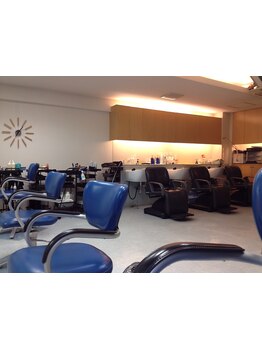 十分な時間を取り、カウンセリングからアフターケアまでマンツーマン対応☆お友達の家に来た感覚で綺麗に♪