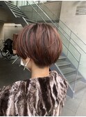 【八尾裕一郎】刈り上げショートボブ×艶系カラー