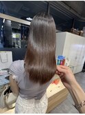 横浜圧倒的艶髪_美髪矯正_髪質改善縮毛矯正_渋谷良太