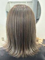 リム 南浦和(Lim)&nbsp;ハイライト/インナーカラー/白髪ぼかし/縮毛矯正/ショート