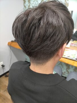 ブロス(BROS.) ナチュラルショート