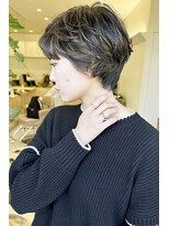 イーズ 鎌倉(e's)&nbsp;《e'sイーズ鎌倉》細目に入れたハイライト上品で華やかショート