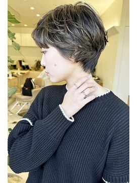 イーズ 鎌倉(e's) 《e'sイーズ鎌倉》細目に入れたハイライト上品で華やかショート