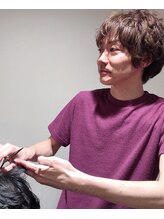 ヒューラ ヘア アンド メイク hura HAIR & MAKE 安達 良太