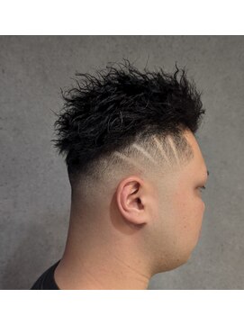 クフィア メンズヘアー カンポ 天王寺店(CUFFIA MENSHAIR CAMPO) ツイストパーマ×スキンフェード／ベリーショート
