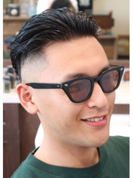 アクセプトザワールドバーバー(Accept the world barber) ２ブロック0オールバック×スキンフェード