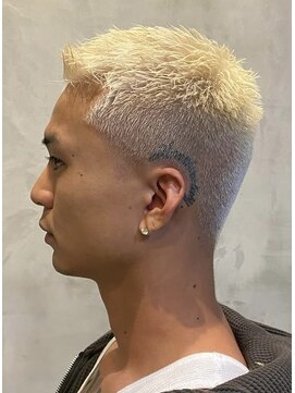 バーバーショップ フォーシーズン(BAR BER SHOP FOURSEASON) ブリーチ／ホワイトベージュ／姫路メンズブリーチ