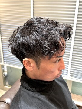 ノイセル(Noisyle) MEN’S HAIR/波巻きツイストスパイラル/リバースセンターパートO