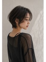 ミロアヴィタ 平尾(miroa vita)&nbsp;顔まわりで魅せる、抜け感ショートボブ