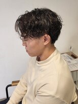 ニアウ 伊勢崎連取店(Niau)&nbsp;センターパートウルフ波巻きスパイラルパーマ