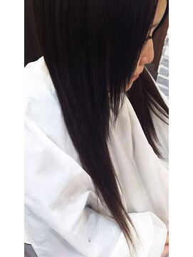 レヴィーマム(Revie mum) ダークカラーでイメージチェンジ