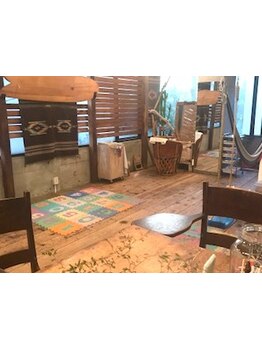 『25周年突入！』また帰ってきたくなる貸切隠れ家サロン♪オーナーこだわりのあったかい空間が人気の秘密！