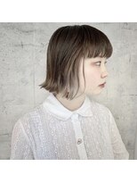 プラグ バイ ネオリーブ(plug by neolive)&nbsp;インナーカラー シアーグレージュ 切りっぱなしボブ お客様