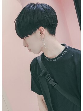 アマンドール(Aman D'or) メンズ韓国風前下がりマッシュ