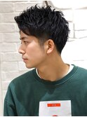 20代おすすめの束感ツーブロショートナチュラルスタイル