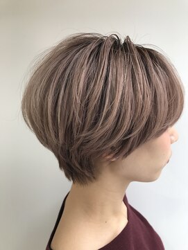 ナンバー エアロ 横浜(N° +aero) 大人可愛い20代30代40代小顔ワンサイドショートボブ丸み前下がり