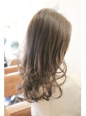 レイヤースタイル×グレージュ