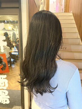 アヴァンス 天王寺店(AVANCE.) ブルーブラック×透明感