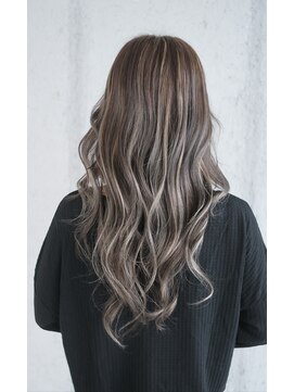 マリアナ(Mariana) ☆人気No.1☆/立体感×透明感♪】コントラスト高めハイライト