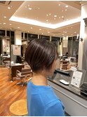 小顔ショートヘア
