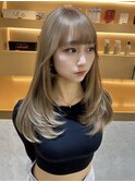 20代 30代 髪質改善プラチナブロンド×レイヤーカット