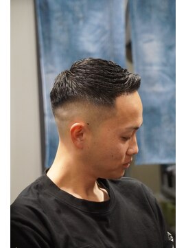 ボイス(VOICE) スキンフェード×フェザーアップ