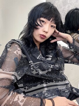 シオ ヘアー デザイン(Sio. hair design) 黒じゃないブルーグレー（ブリーチ１回～）