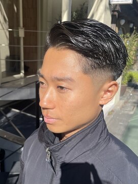 ノス 表参道(NOOS) ジェントルマンショート/フェードカット/スキンフェード:七三分