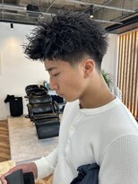 シーイー(C.E)&nbsp;テーパーフェード×スパイキーパーマ