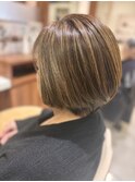 人気の白髪ぼかしハイライト