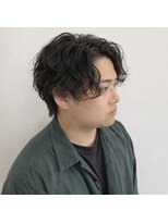 アンリエラ(Unliera)&nbsp;メンズパーマ/スパイラルパーマ/センターパート/松山市美容室