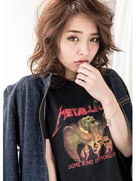 オーガスト ヘア ネイル(AUGUST hair nail) くしゃっともみ込むだけ！／３Dカラー　　横浜