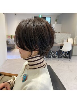 ピアーネ(PIANE) 上品ショートヘア