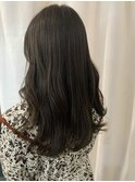 20代★暗髪でも透明感♪オリーブカラー×毛先カール