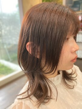ペルフェッタ 佐鳴台店 *韓国風*セミロングレイヤー