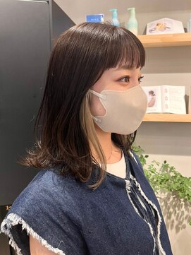 ホーム(HOME) ダブルカラーインナーカラーホワイトベージュ外ハネボブ下北沢