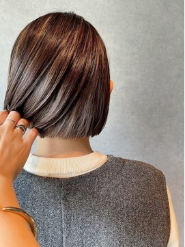 イトシテ ミニボブ×ハイライトカラー【本多身和子】