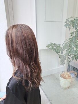 ラフランクリー(la frankly) 20代30代/くせ毛カバー/透明感ショート/ツヤ髪