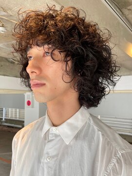 ナループロアオハナ(Nalu pu loa ohana) マッシュウルフくるくるパーマボリュームカール