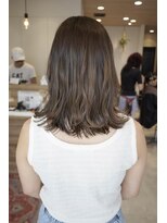 ミューズ バイ ケンジ(MUSE by KENJE) ベージュカラー/グラデーション/レイヤー